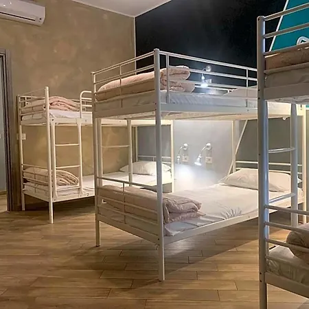 Gloria Hostel Mediolan